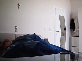 Мужик трахает чужую жену на скрытую камеру